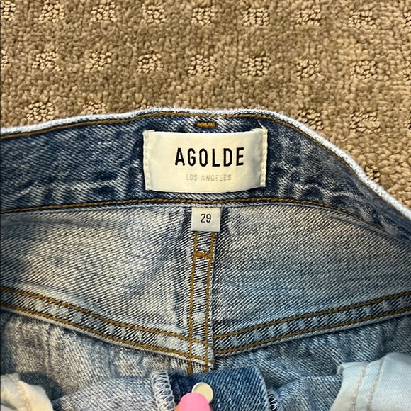 Agolde Riley Crop with Distressed Details - Picture 2 of 3